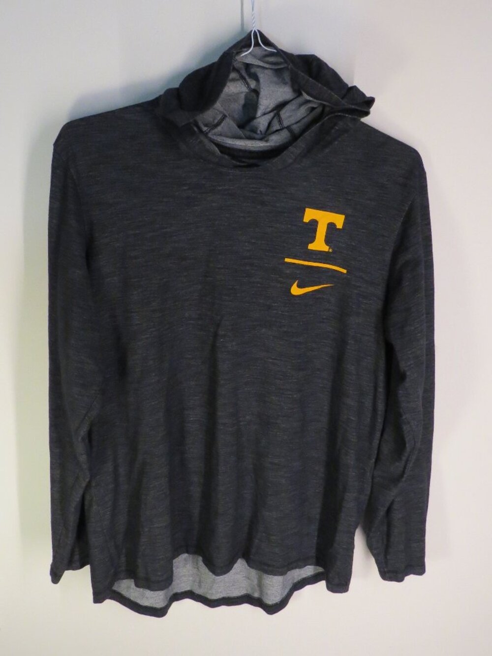 Men's Nike Tennessee Volunteers Long Sleeve Hooded Charcoal Gray Shirt | Size M